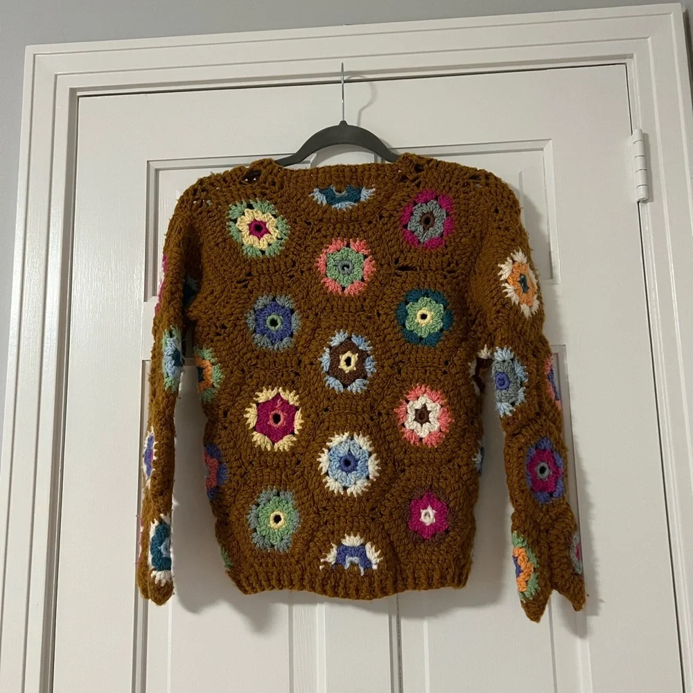 Hand-Knit Floral Brown Sweater USA Xs also fit small